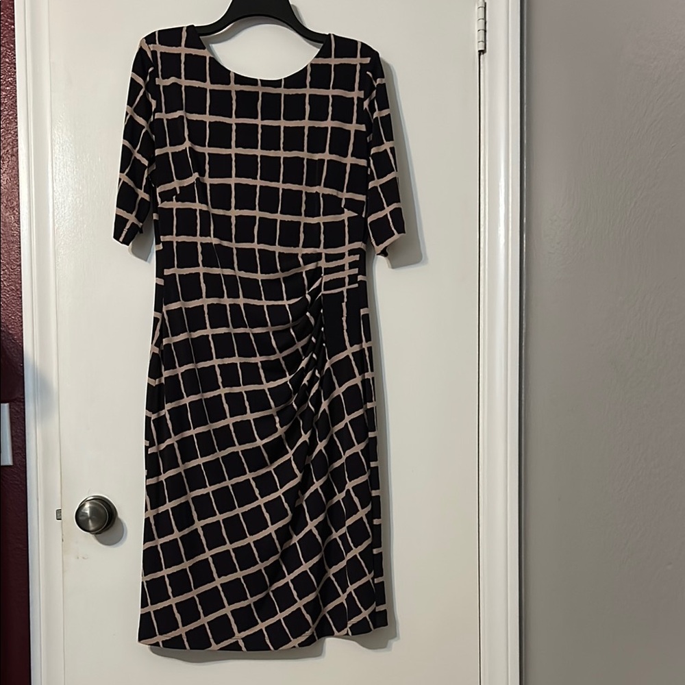 Connected Apparel Aubergine and White Asymmetrical Ruched Midi Dress